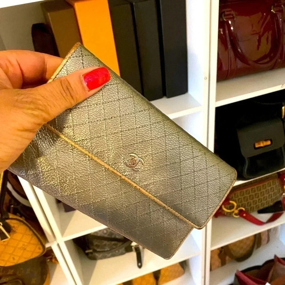 Chanel Long Wallet, Matelasse, Leather - Picture 9 of 16